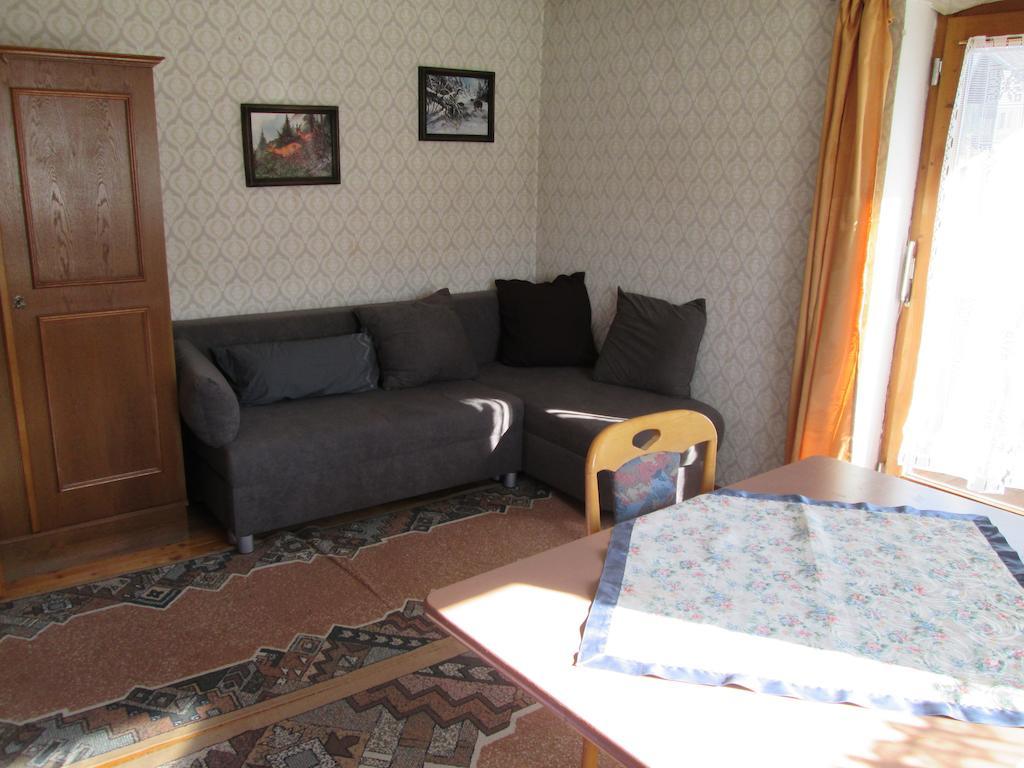 Haus Bergfrieden Apartment Achenkirch Ruang foto